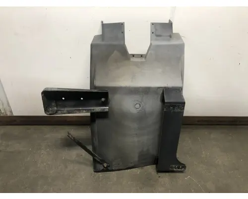 MACK CX613 VISION Fender