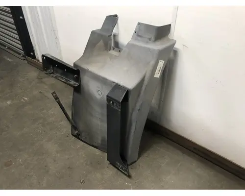 MACK CX613 VISION Fender