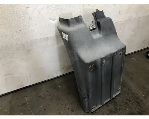 MACK CX613 VISION Fender