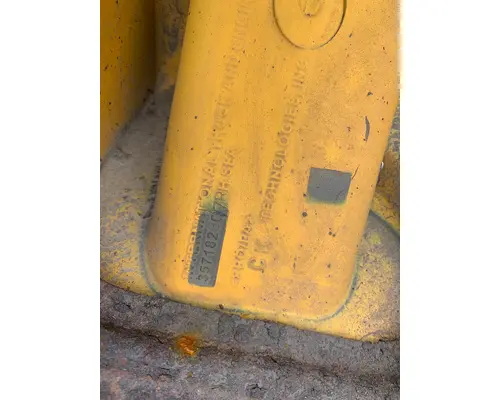 MACK CX613 VISION Fender