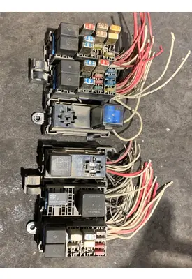 MACK CX613 VISION Fuse Box