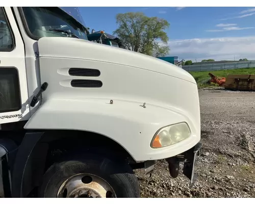 MACK CX613 VISION Hood