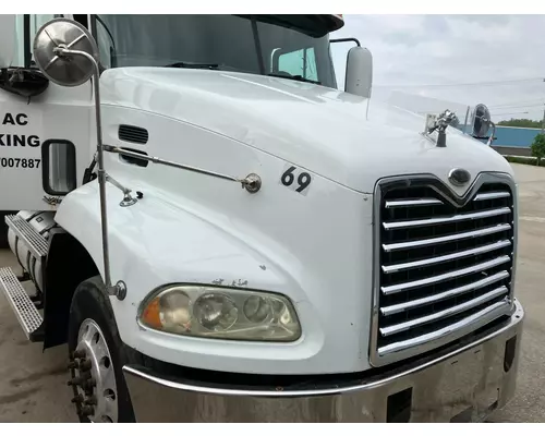 MACK CX613 VISION Hood