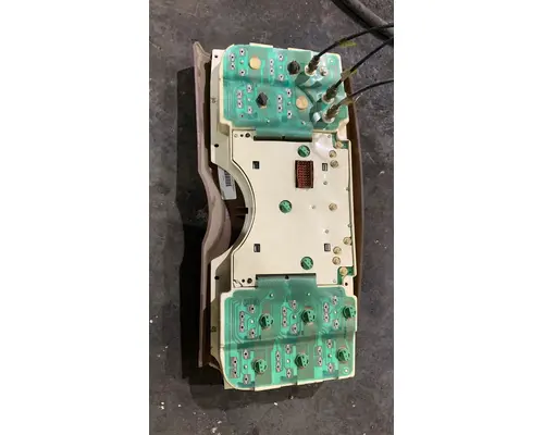 MACK CX613 VISION Instrument Cluster