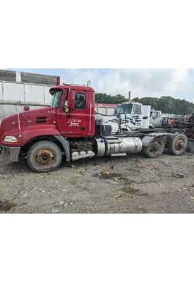 MACK CX613 VISION Parts Vehicles