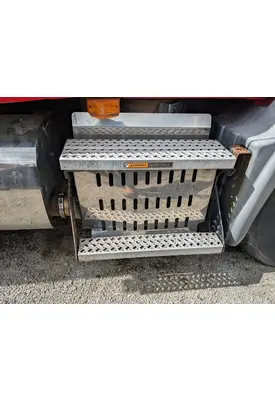MACK CX613 VISION Step