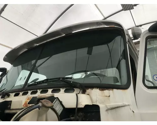 MACK CX613 VISION Windshield Glass