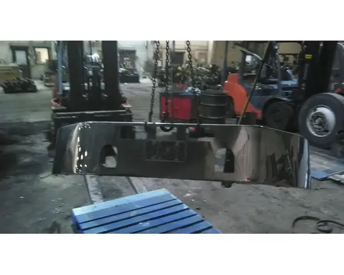 MACK CX613 BUMPER ASSEMBLY, FRONT