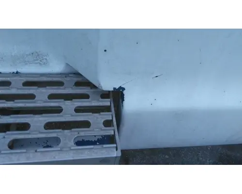 MACK CX613 CAB SKIRTSIDE FAIRING