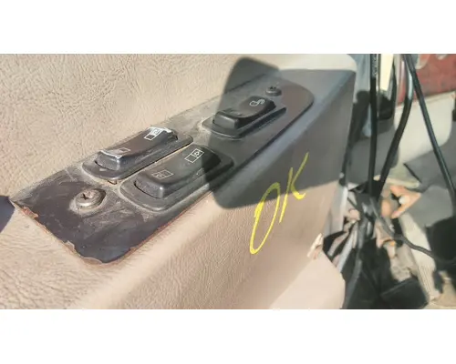 MACK CX613 DOOR ELECTRICAL SWITCH