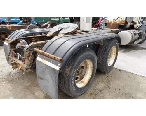 MACK CX613 FENDER, QUARTERHALF REAR