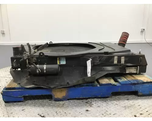 MACK CX613 Radiator