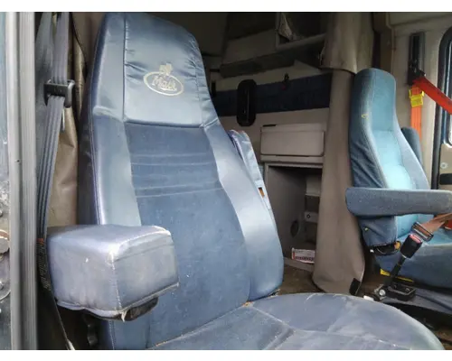 MACK CX613 SEAT, FRONT