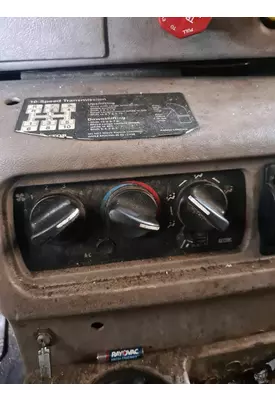 MACK CX613 TEMPERATURE CONTROL