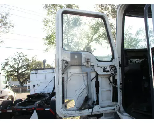 MACK CXN 2003-2007 DOOR ASSEMBLY, FRONT