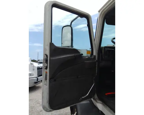 MACK CXN 2003-2007 DOOR ASSEMBLY, FRONT