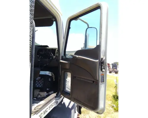 MACK CXN 2003-2007 DOOR ASSEMBLY, FRONT