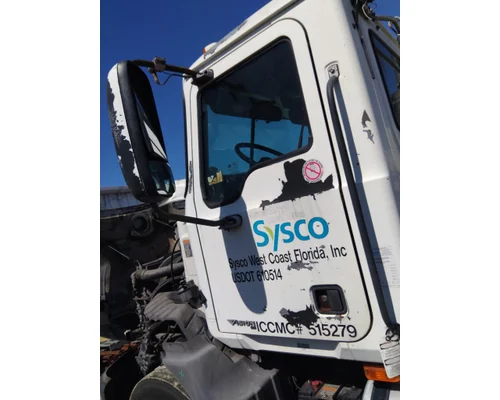 MACK CXN 2003-2007 DOOR ASSEMBLY, FRONT