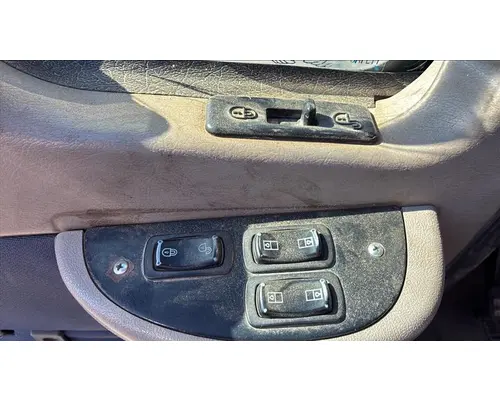 MACK CXN 2003-2007 DOOR ASSEMBLY, FRONT