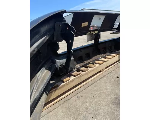 MACK CXN 613 Bumper Assembly, Front