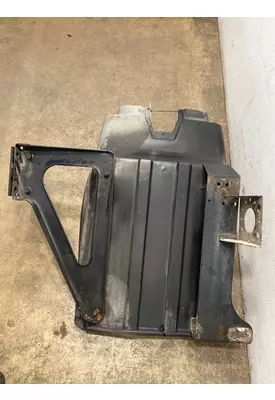 MACK CXN 613 Fender Extension