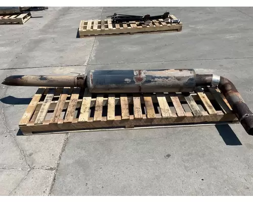 MACK CXN 613 Muffler