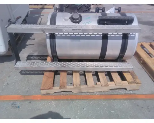 MACK CXN612 2005-2007 FUEL TANK