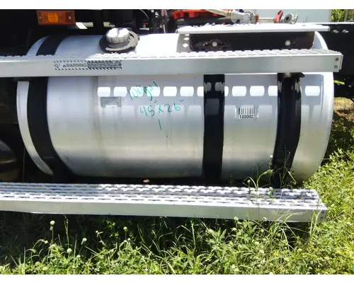 MACK CXN612 2005-2007 FUEL TANK