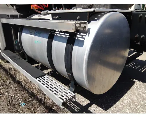 MACK CXN612 2005-2007 FUEL TANK