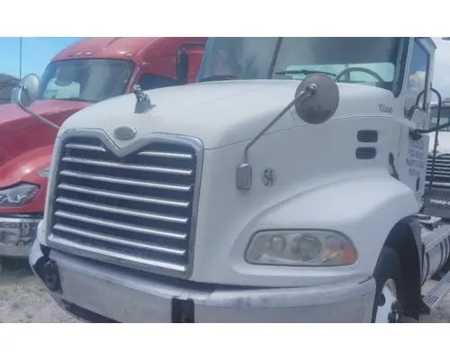 MACK CXN612 2005-2007 HOOD