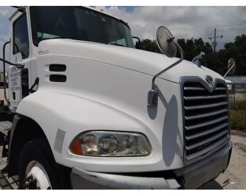 MACK CXN612 2005-2007 HOOD