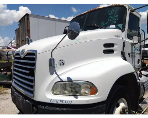 MACK CXN612 2005-2007 HOOD