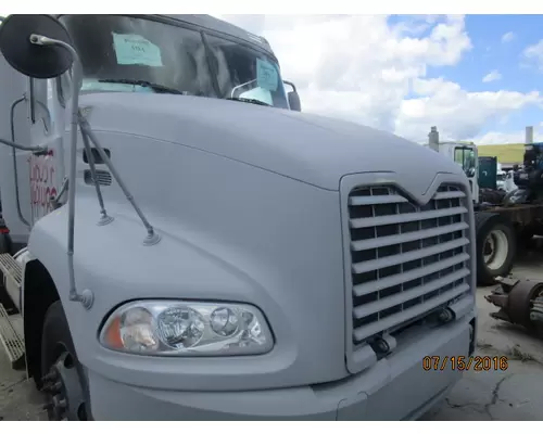 MACK CXN612 2005-2007 HOOD