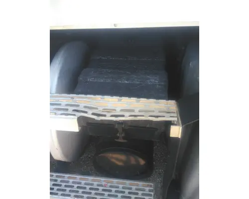 MACK CXN612 BATTERY BOX