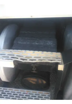 MACK CXN612 BATTERY BOX