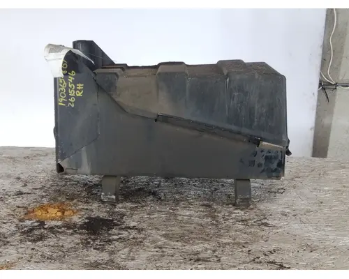 MACK CXN612 BATTERY BOX