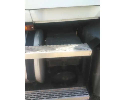 MACK CXN612 BATTERY BOX