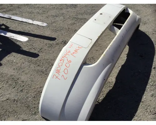 MACK CXN612 BUMPER-COMPLETE