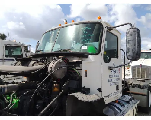 MACK CXN612 CAB