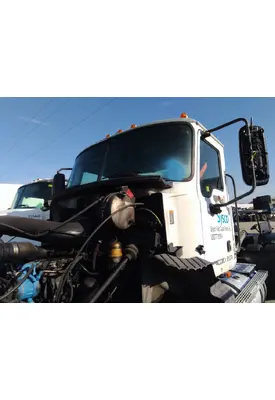 MACK CXN612 CAB