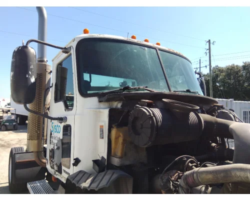 MACK CXN612 CAB