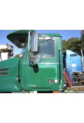 MACK CXN612 CAB