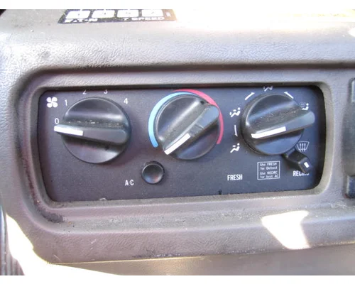 MACK CXN612 CAB
