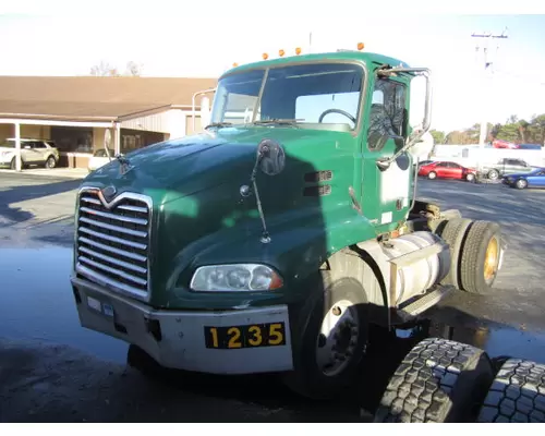 MACK CXN612 CAB