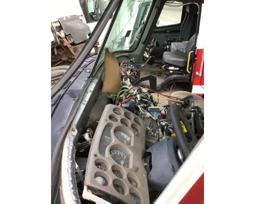 MACK CXN612 Cab