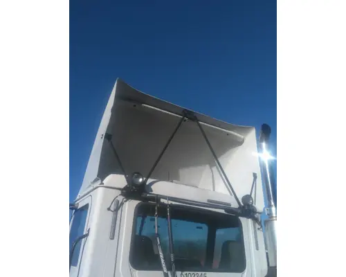 MACK CXN612 FAIRING, WIND DEFLECTOR ROOF