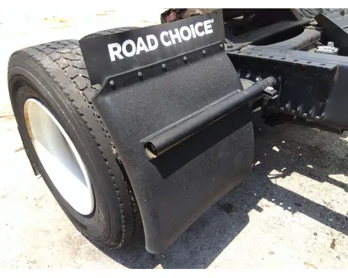 MACK CXN612 FENDER, QUARTERHALF REAR