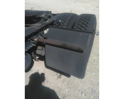 MACK CXN612 FENDER, QUARTERHALF REAR