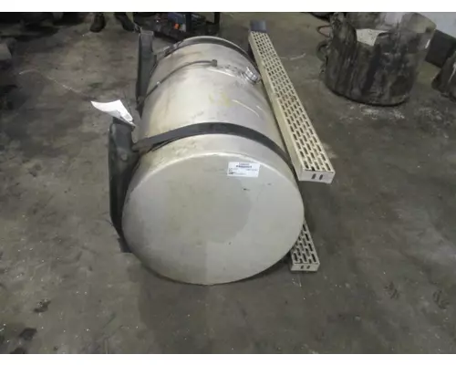 MACK CXN612 FUEL TANK