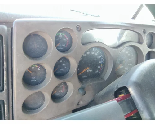 MACK CXN612 GAUGE CLUSTER